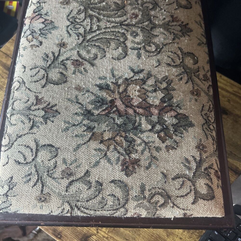 Upholstered Stool Tapestry Floral Wood Trim Vintage Taiwan Poly Pad READ 17x12x9 - Picture 13 of 16